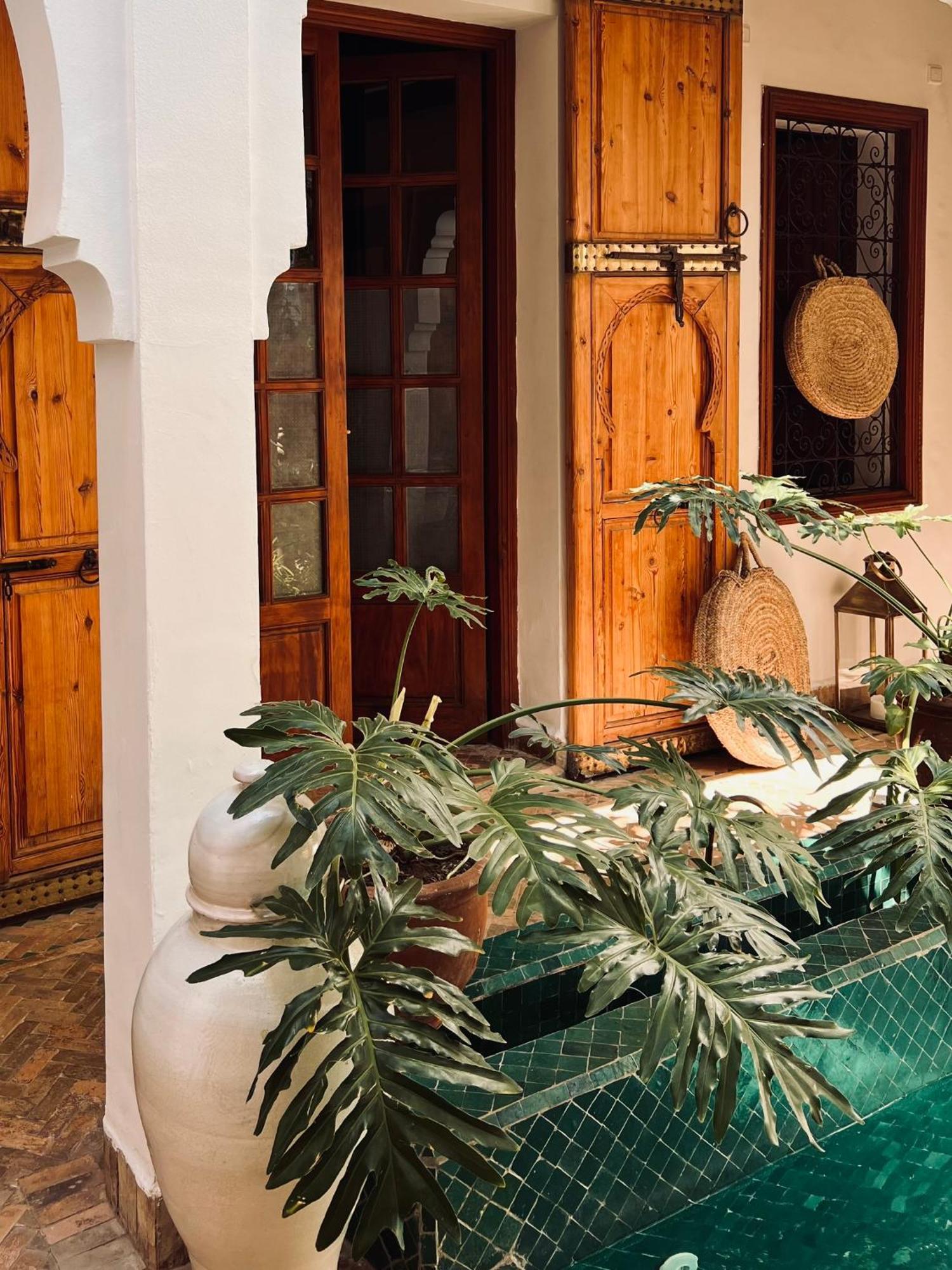 Riad Prive Sadaka Bassin Rooftop Marrakesh Extérieur photo